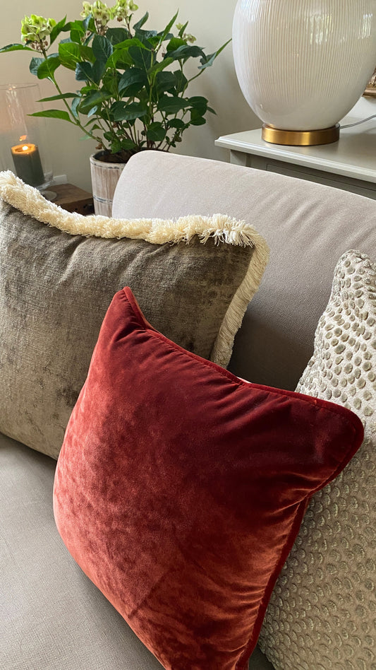 How to style your living room for autumn
