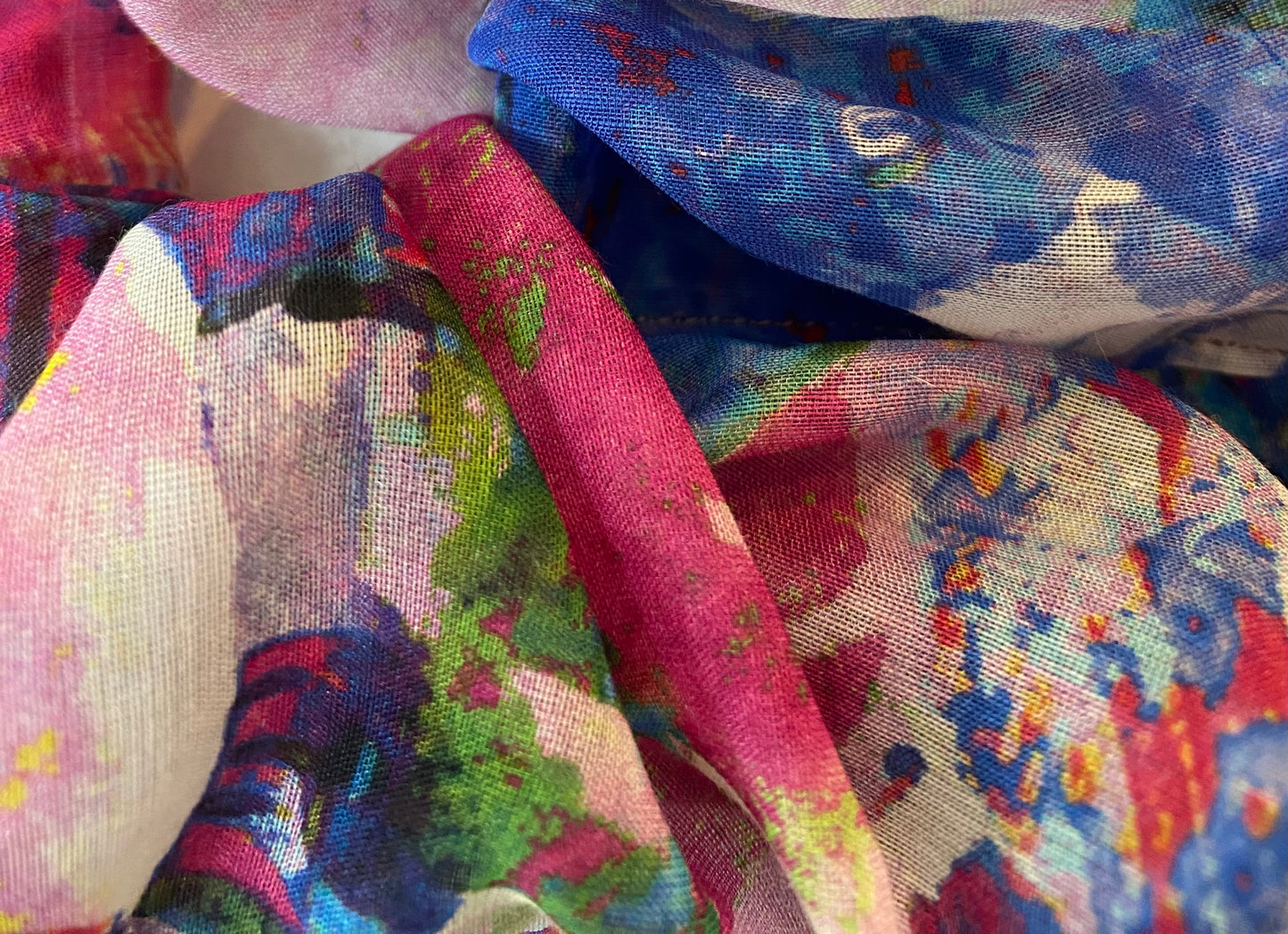 Blue silk scrunchie with splashes of pinks and ivory - full