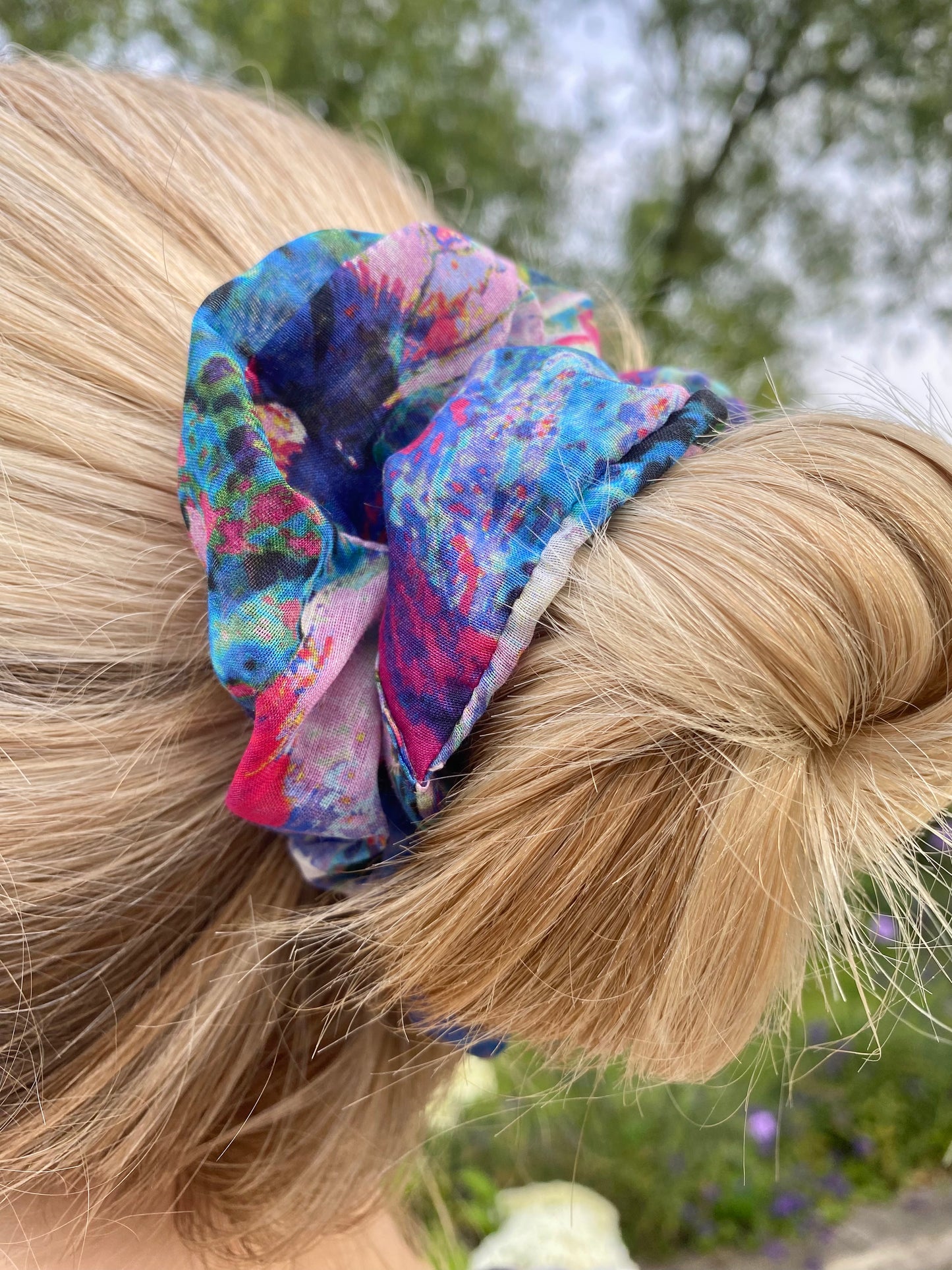 Blue silk scrunchie with splashes of pinks and ivory - full