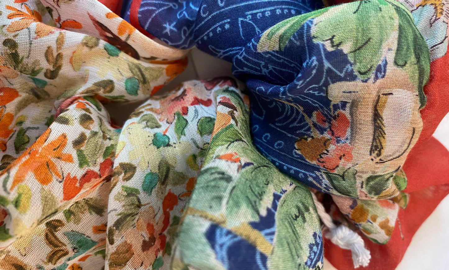 Silk scunchie in forties style patchwork print - full