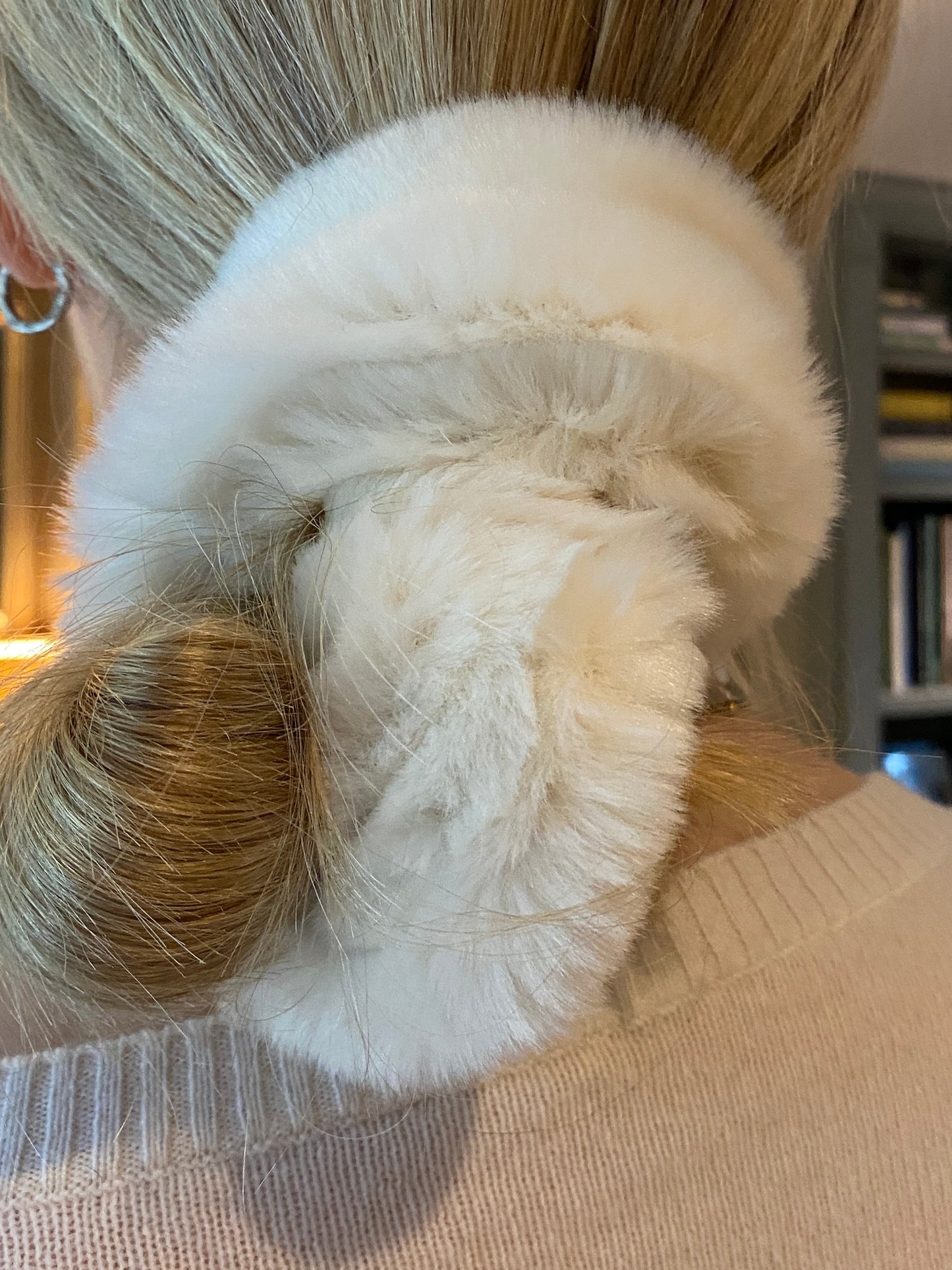 Cream faux fur scrunchie