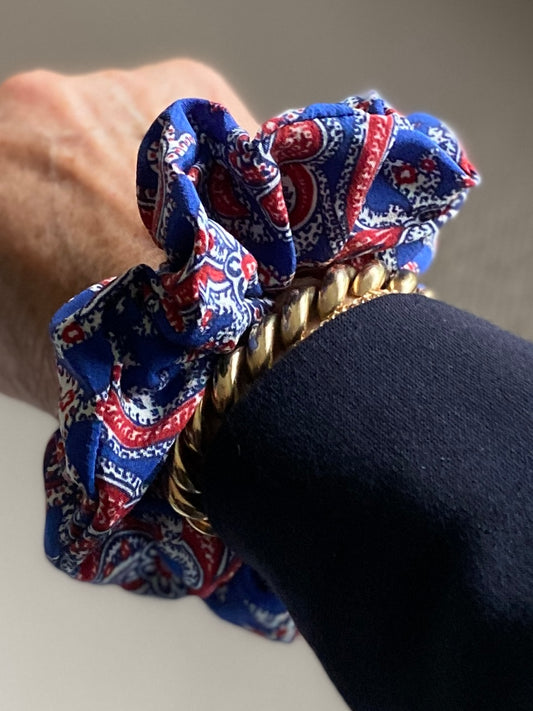 Beautiful cobalt silk paisley scrunchie with accents of red and white - slim