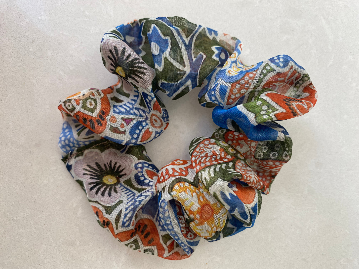 Modern paisley designer silk scrunchie - slim