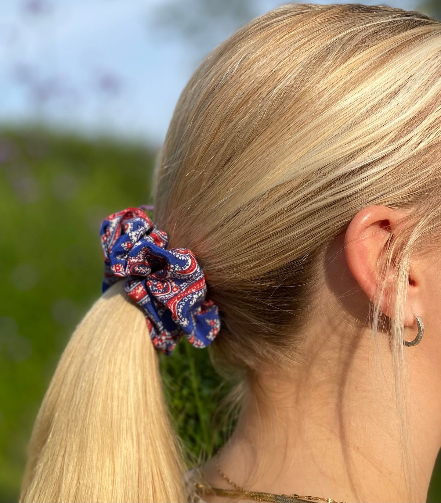 Beautiful cobalt silk paisley scrunchie with accents of red and white - slim