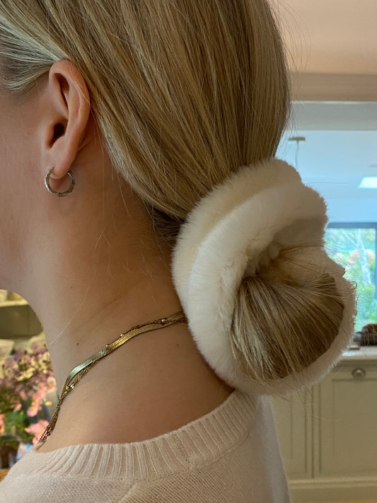 Cream faux fur scrunchie